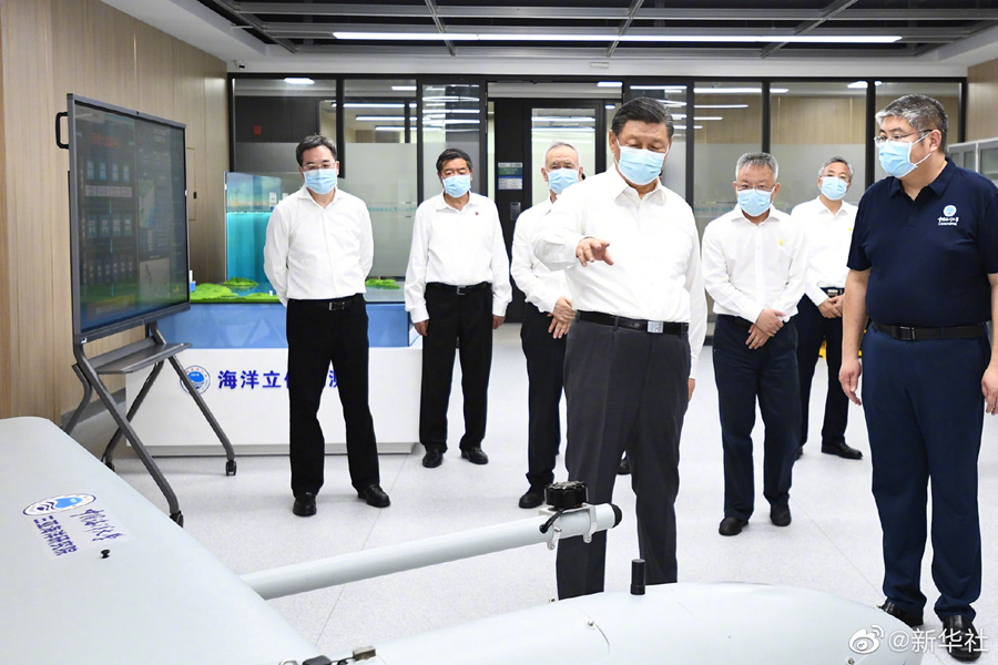 習近平總書記在海南省三亞市崖州灣種子實驗室考察調(diào)研